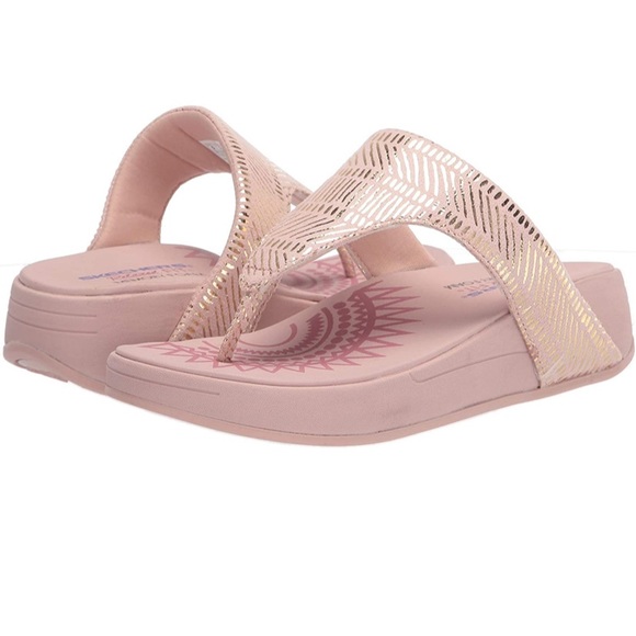 NWT Sketchers plush sandal - Picture 2 of 7